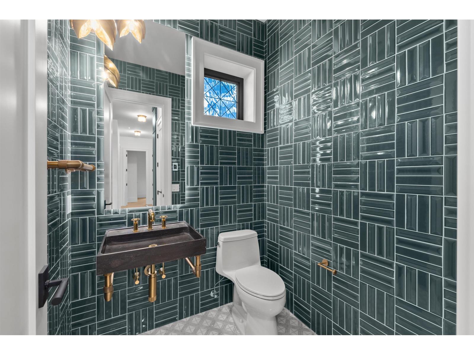 2422 Christopherson Road, Surrey, British Columbia  V4A 5W2 - Photo 21 - R3053410