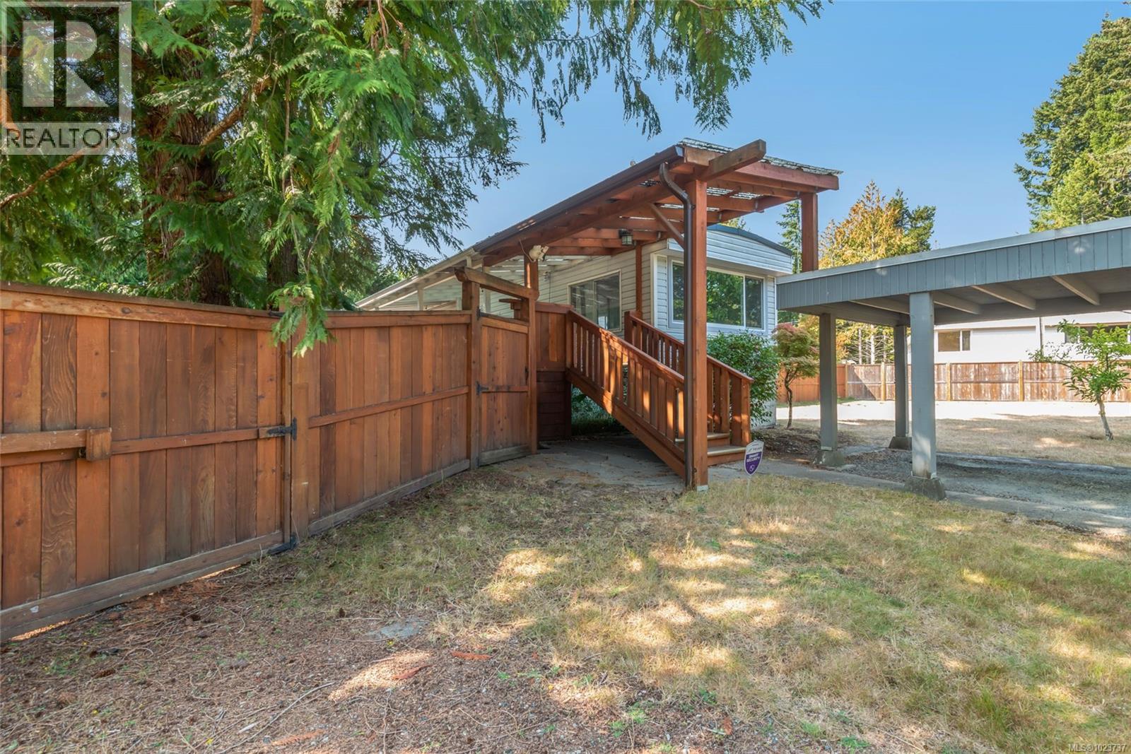 1520 King Rd, Qualicum Beach, British Columbia  V9K 2A8 - Photo 2 - 1023737