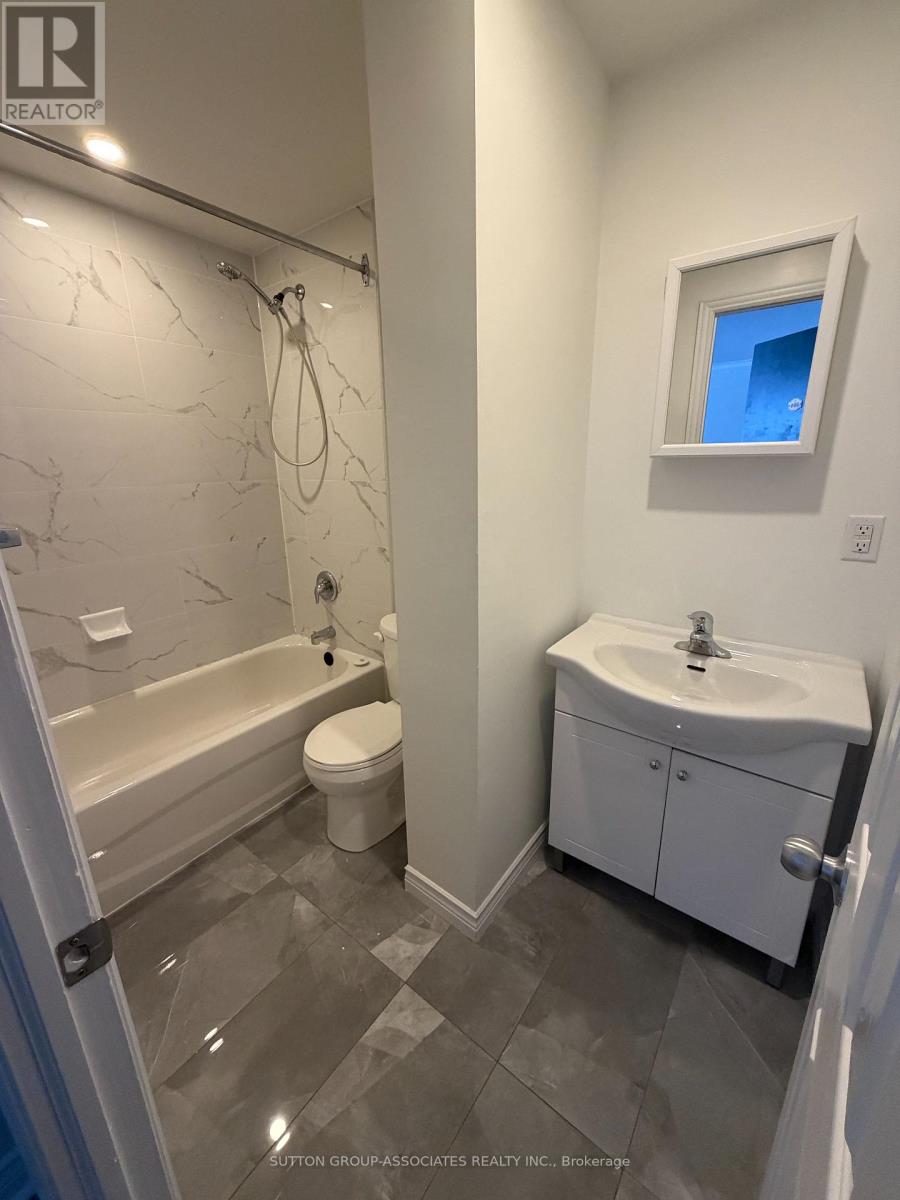 304 - 180 Vaughan Road, Toronto, Ontario  M6C 2M3 - Photo 7 - C12718716