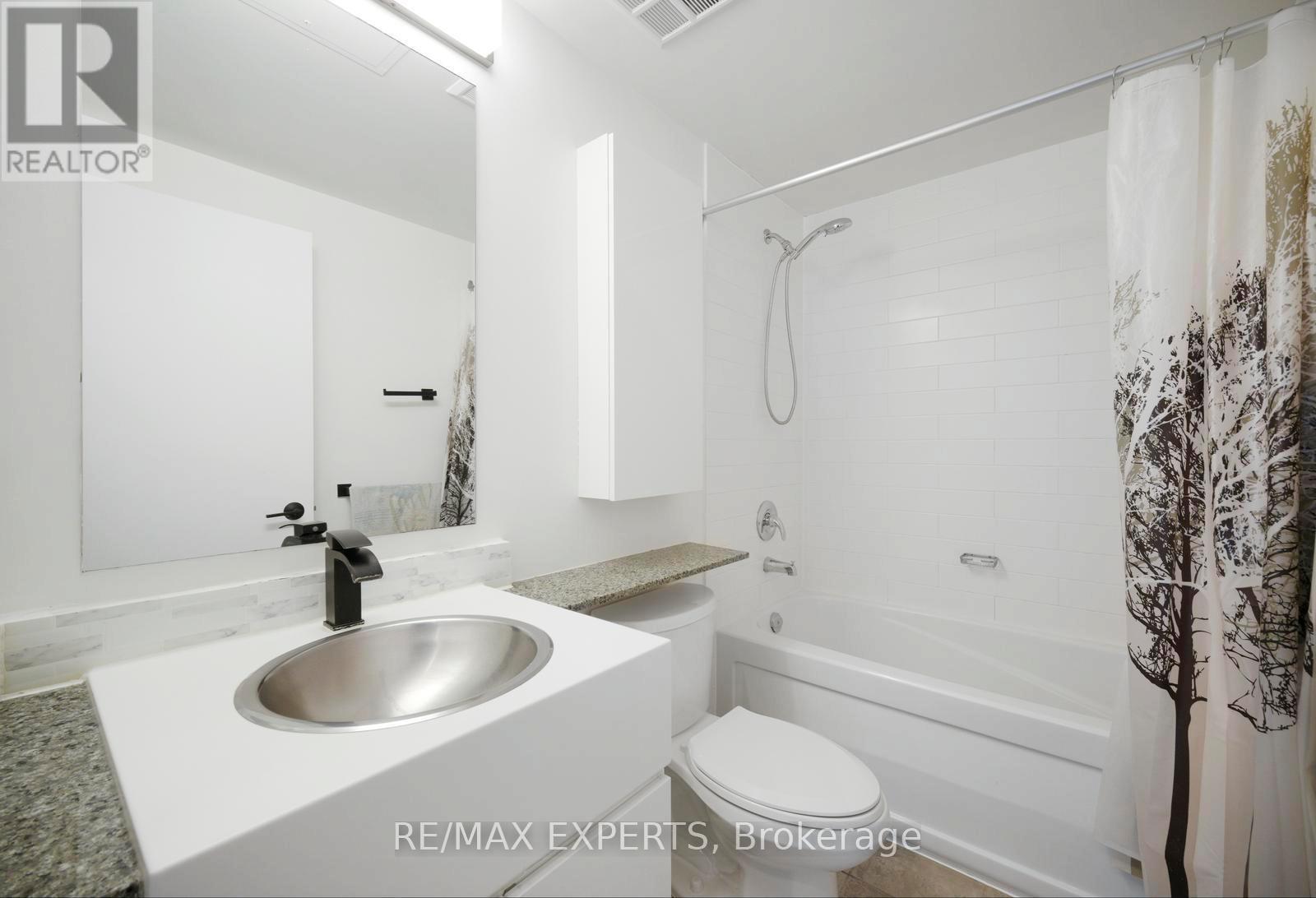 3202 - 35 Mariner Terrace, Toronto, Ontario  M5V 3V9 - Photo 23 - C12718742