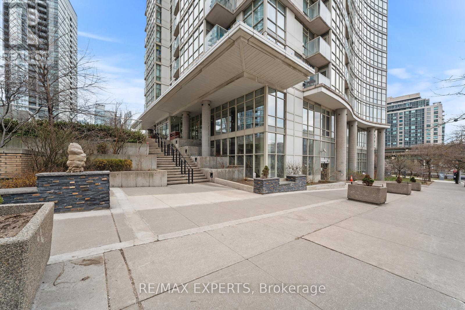 3202 - 35 Mariner Terrace, Toronto, Ontario  M5V 3V9 - Photo 31 - C12718742