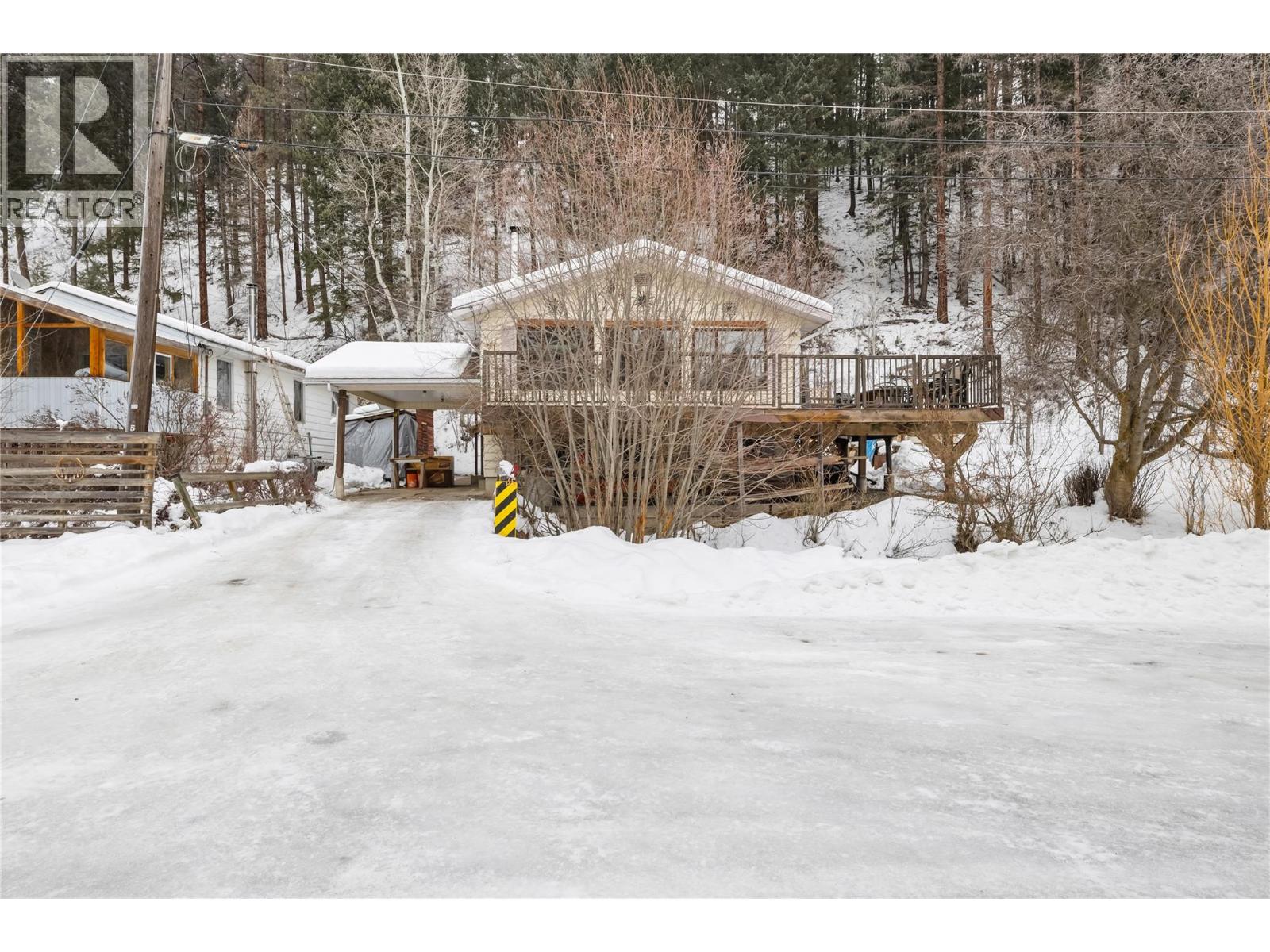 35 Waldie A Road, Kimberley, British Columbia  V1A 2L4 - Photo 2 - 10372651