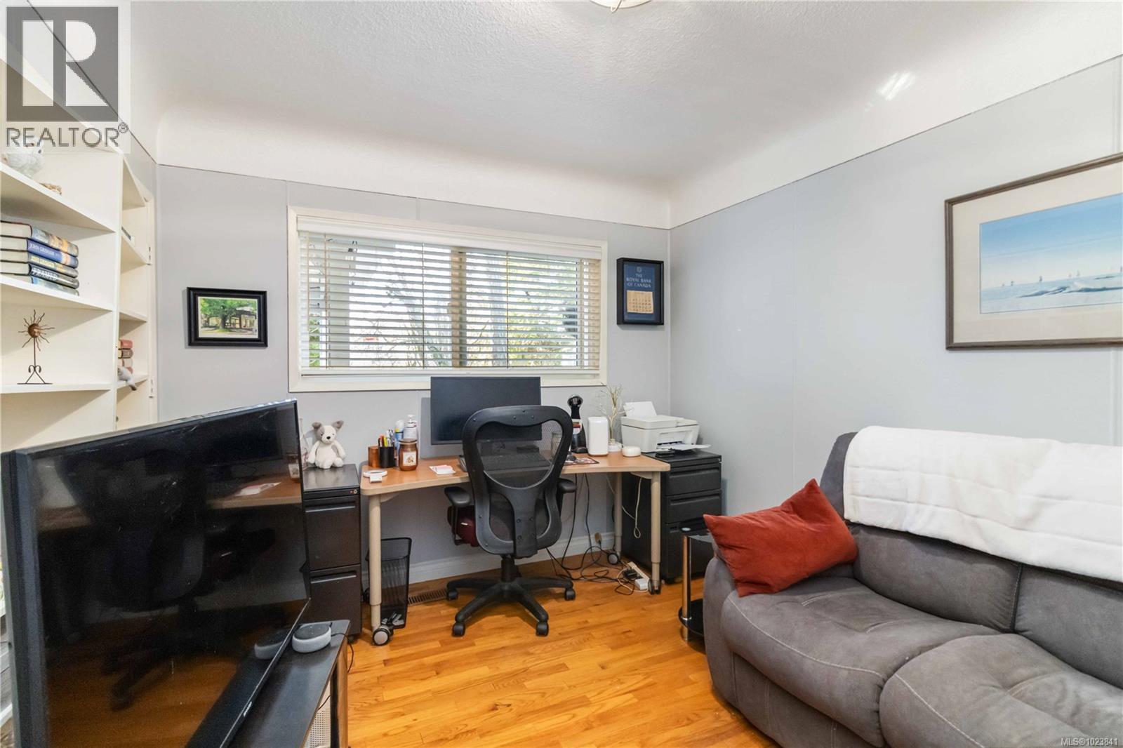 1827 Dunnett Cres, Saanich, British Columbia  V8N 2P4 - Photo 23 - 1023841