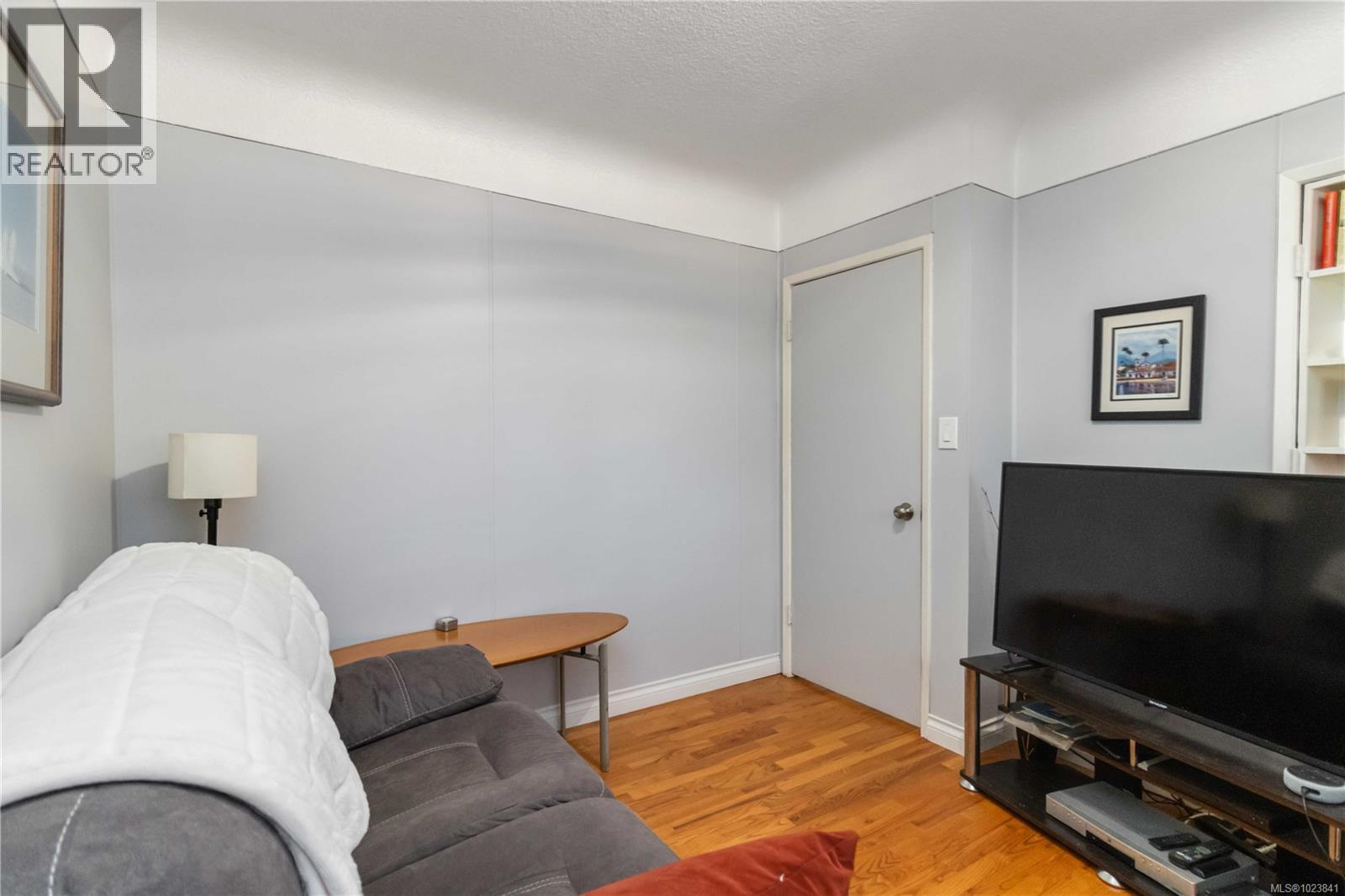 1827 Dunnett Cres, Saanich, British Columbia  V8N 2P4 - Photo 24 - 1023841