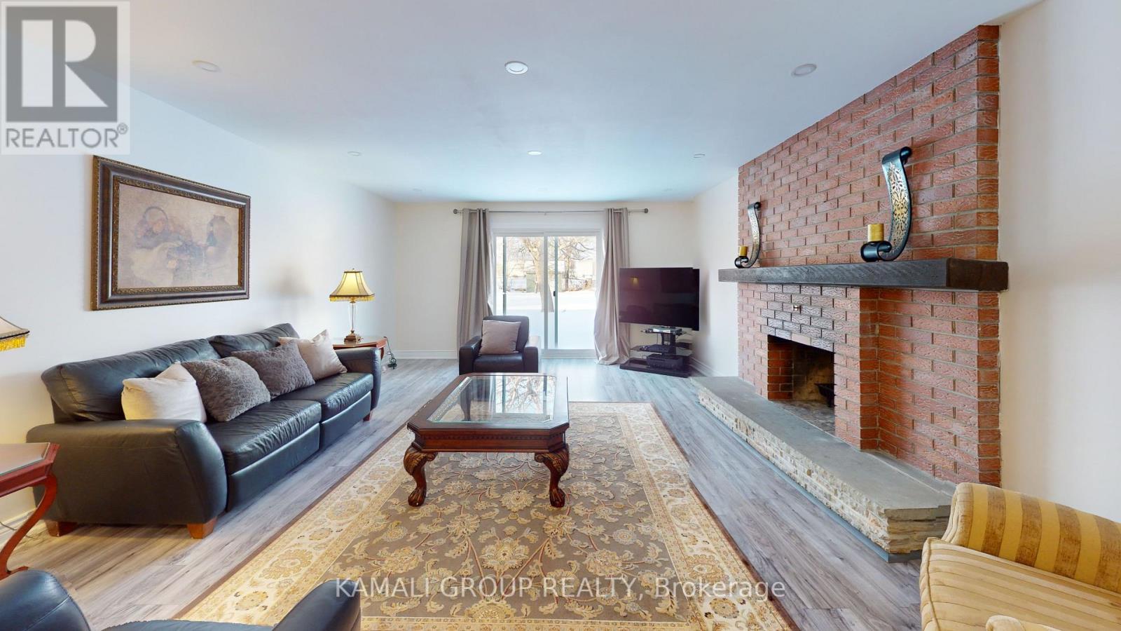 Main - 38 Spruce Avenue, Richmond Hill, Ontario  L4C 6W1 - Photo 17 - N12718734