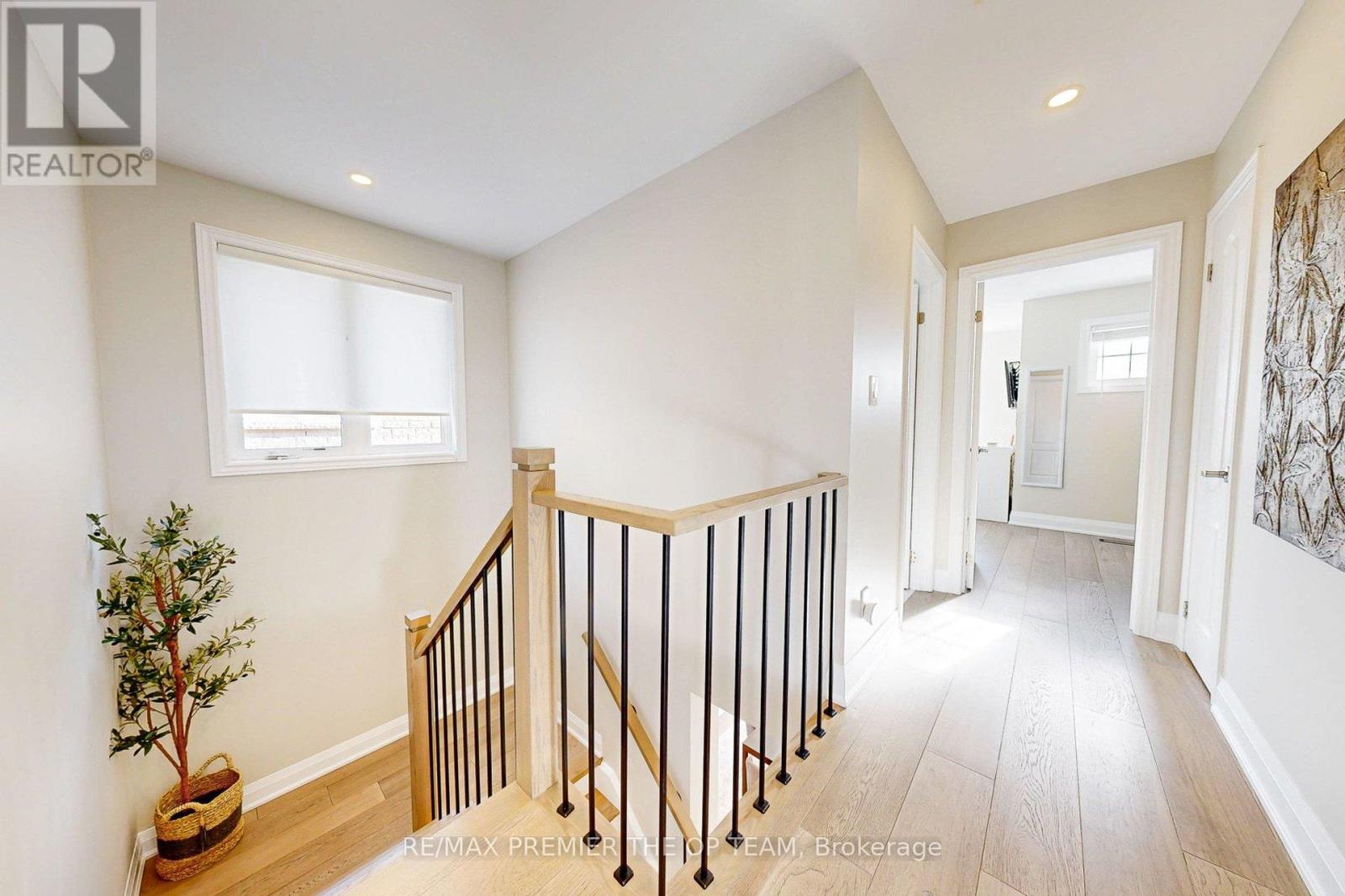 96 Saint Victor Drive, Vaughan, Ontario  L4H 3E9 - Photo 17 - N12718788