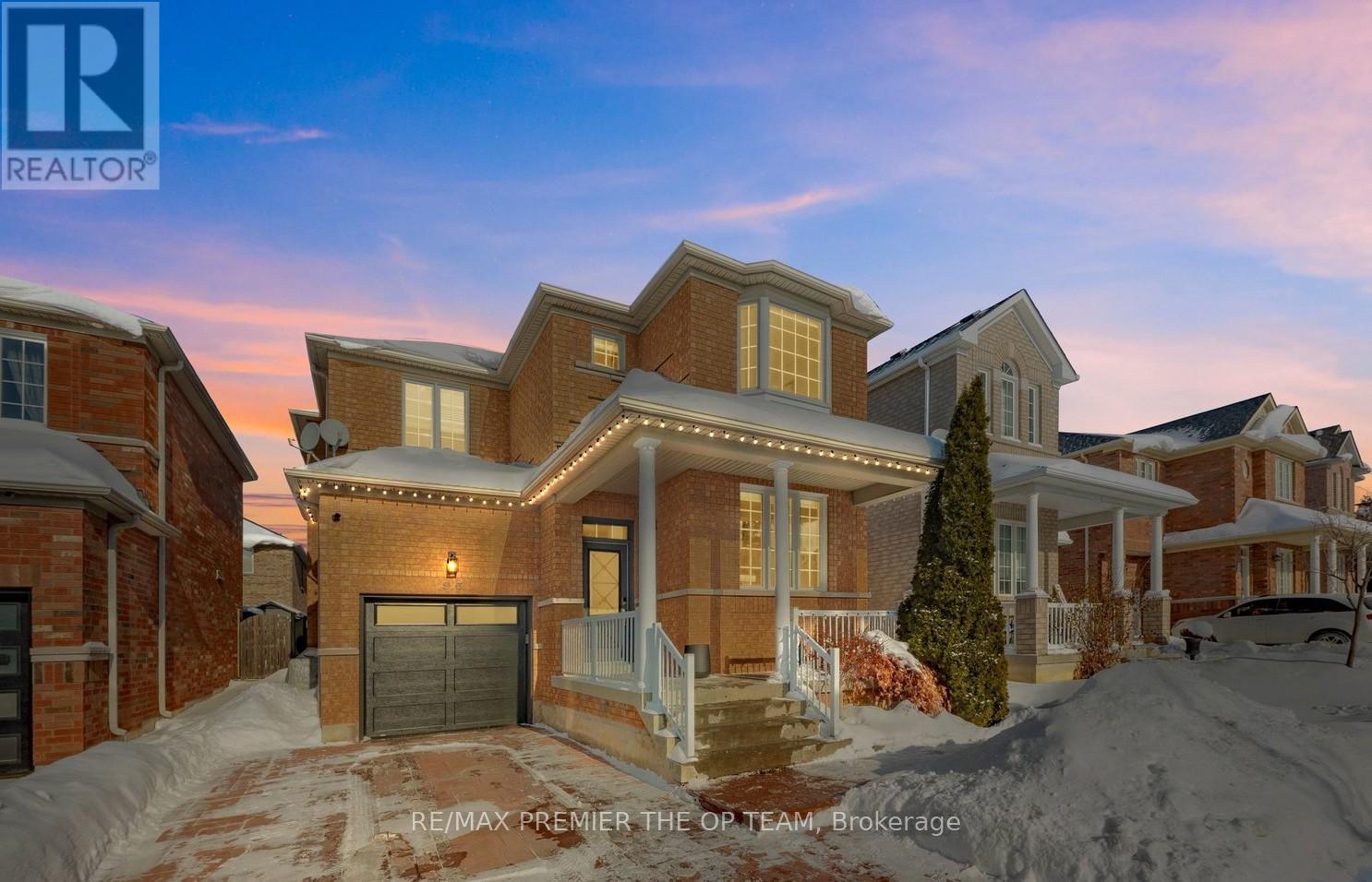 96 Saint Victor Drive, Vaughan, Ontario  L4H 3E9 - Photo 2 - N12718788