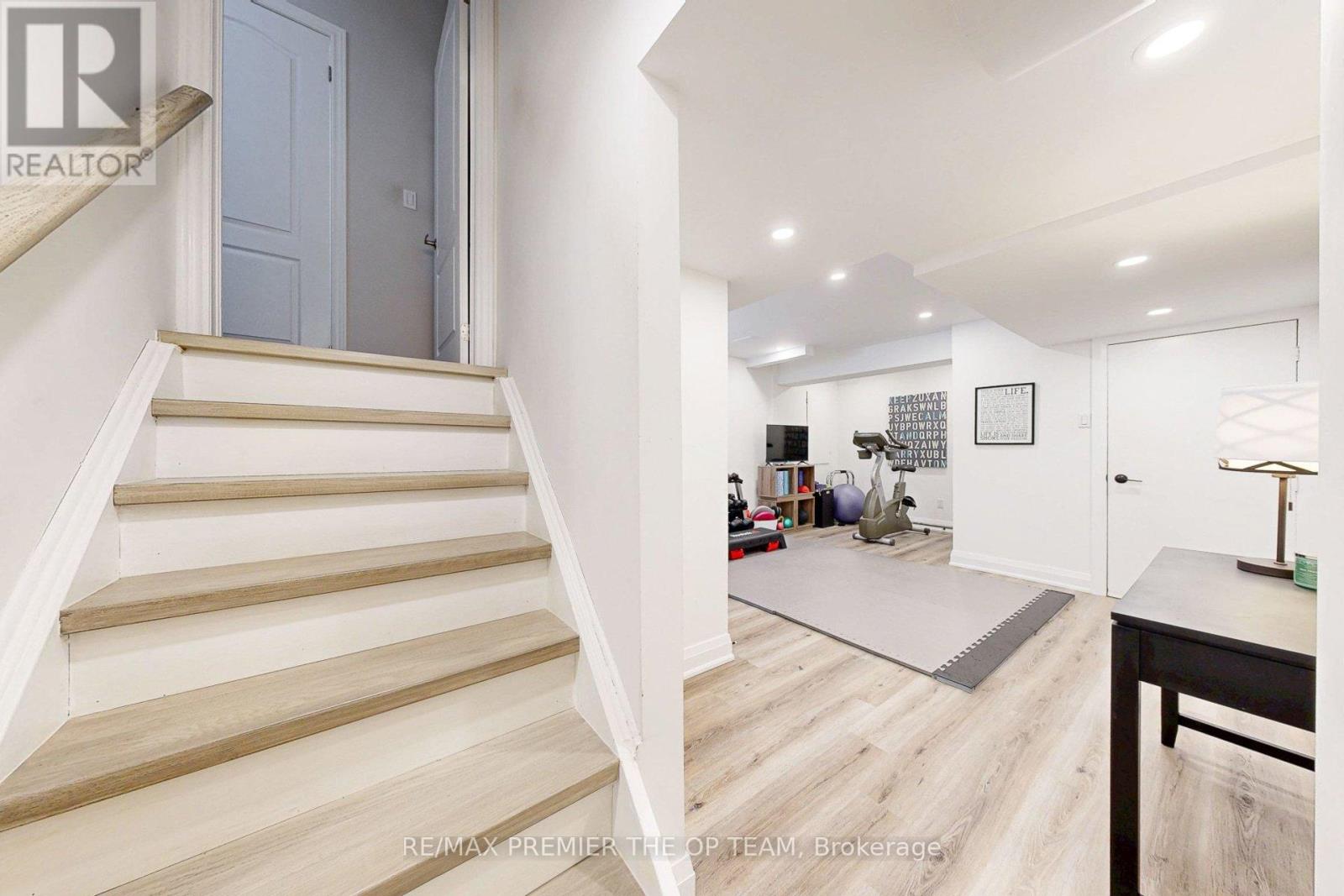 96 Saint Victor Drive, Vaughan, Ontario  L4H 3E9 - Photo 31 - N12718788