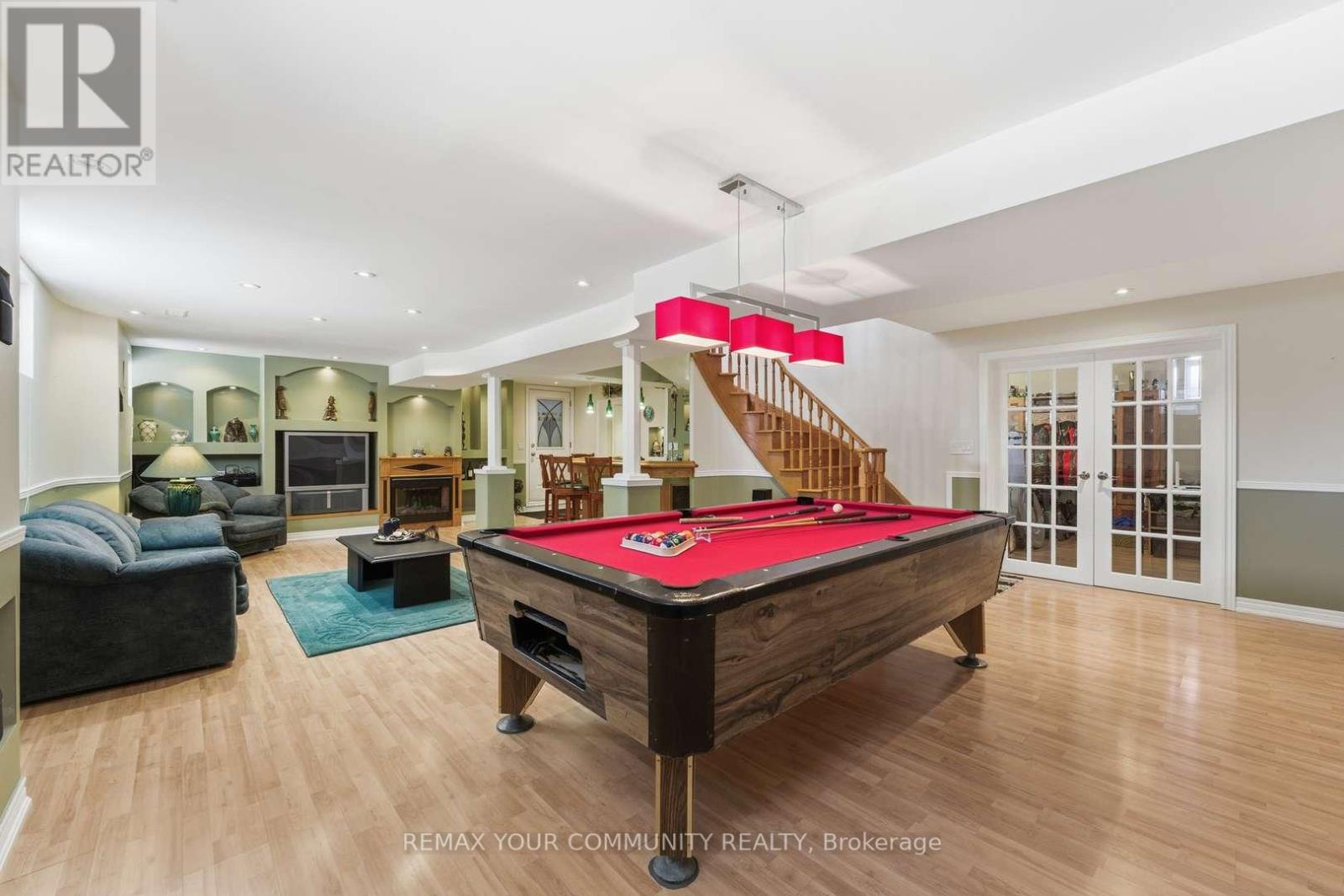 37 Saint Avenue, Bradford West Gwillimbury, Ontario  L3Z 3E6 - Photo 28 - N12718790