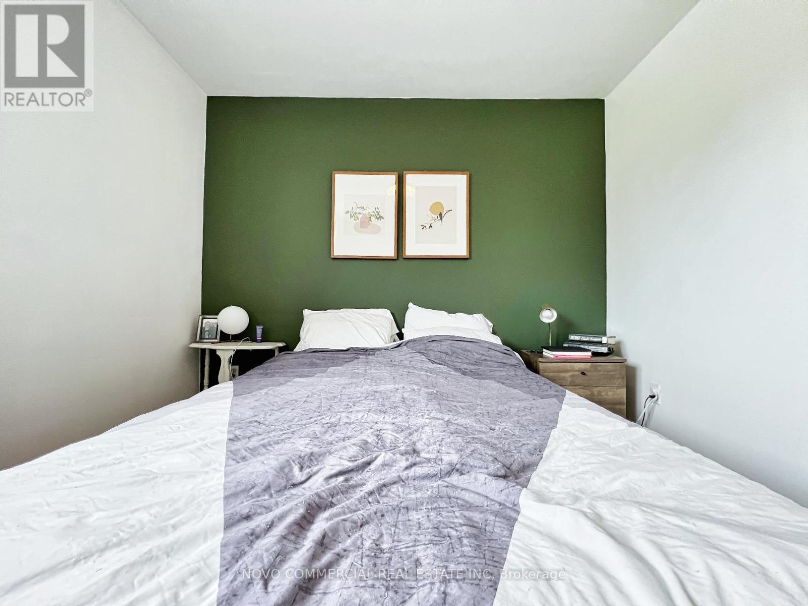 2nd Flr - 1658 Queen Street W, Toronto, Ontario  M6R 1B2 - Photo 18 - W12718774