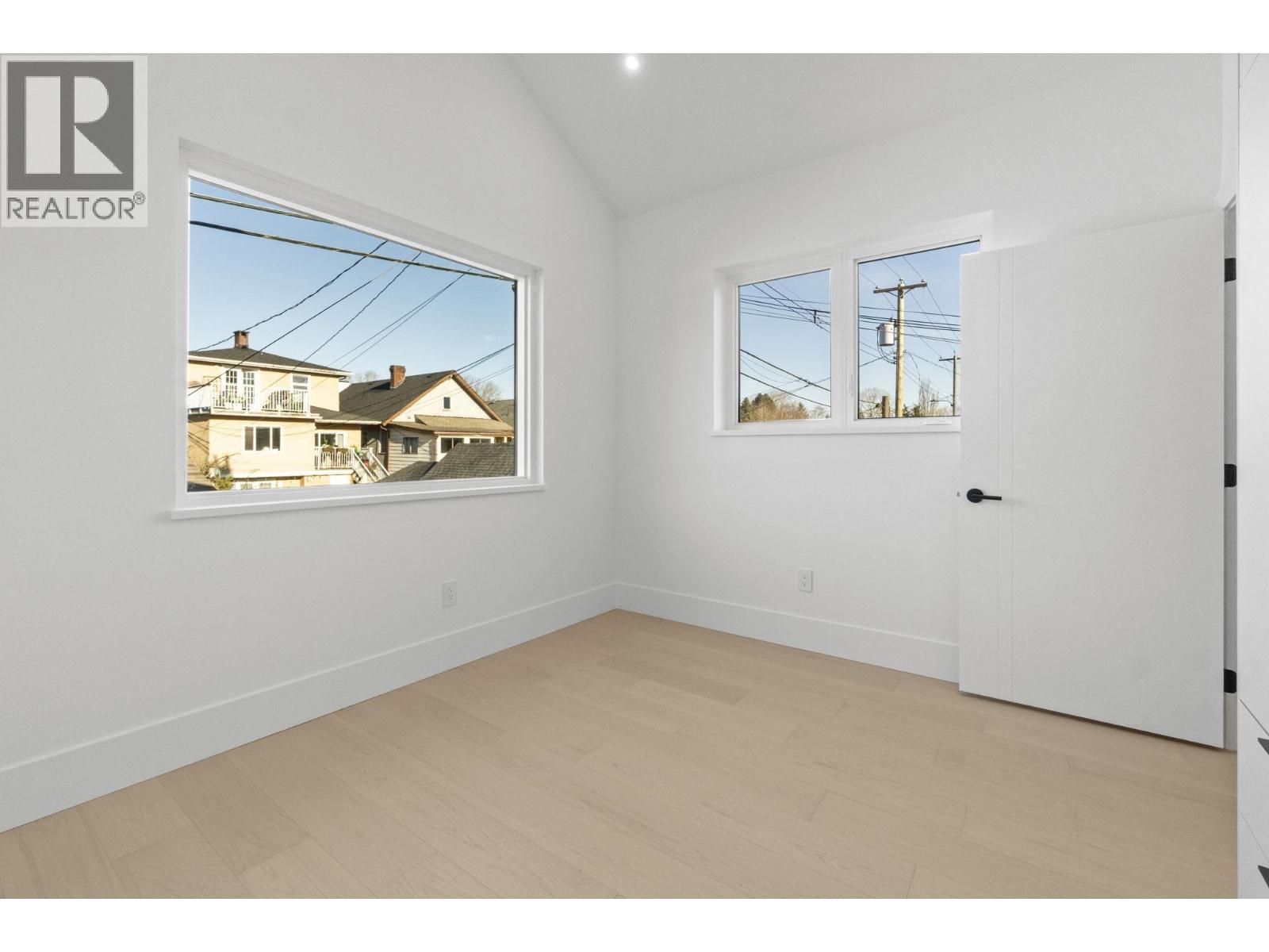 1947 E 13th Avenue, Vancouver, British Columbia  V5N 2C3 - Photo 9 - R3081623