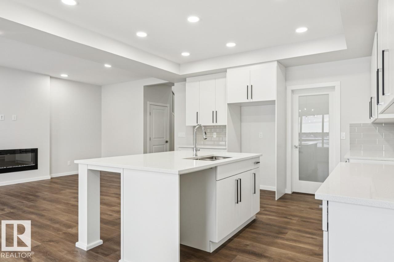 7618 Kimiwan Cr Sw, Edmonton, Alberta  T6W 5N6 - Photo 13 - E4470111