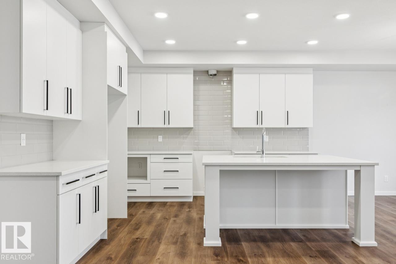 7618 Kimiwan Cr Sw, Edmonton, Alberta  T6W 5N6 - Photo 10 - E4470111