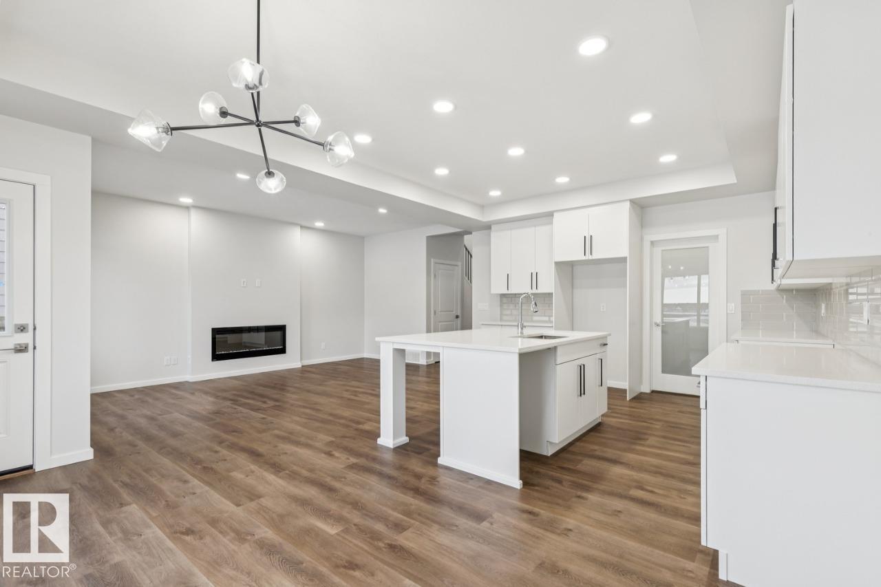 7618 Kimiwan Cr Sw, Edmonton, Alberta  T6W 5N6 - Photo 15 - E4470111