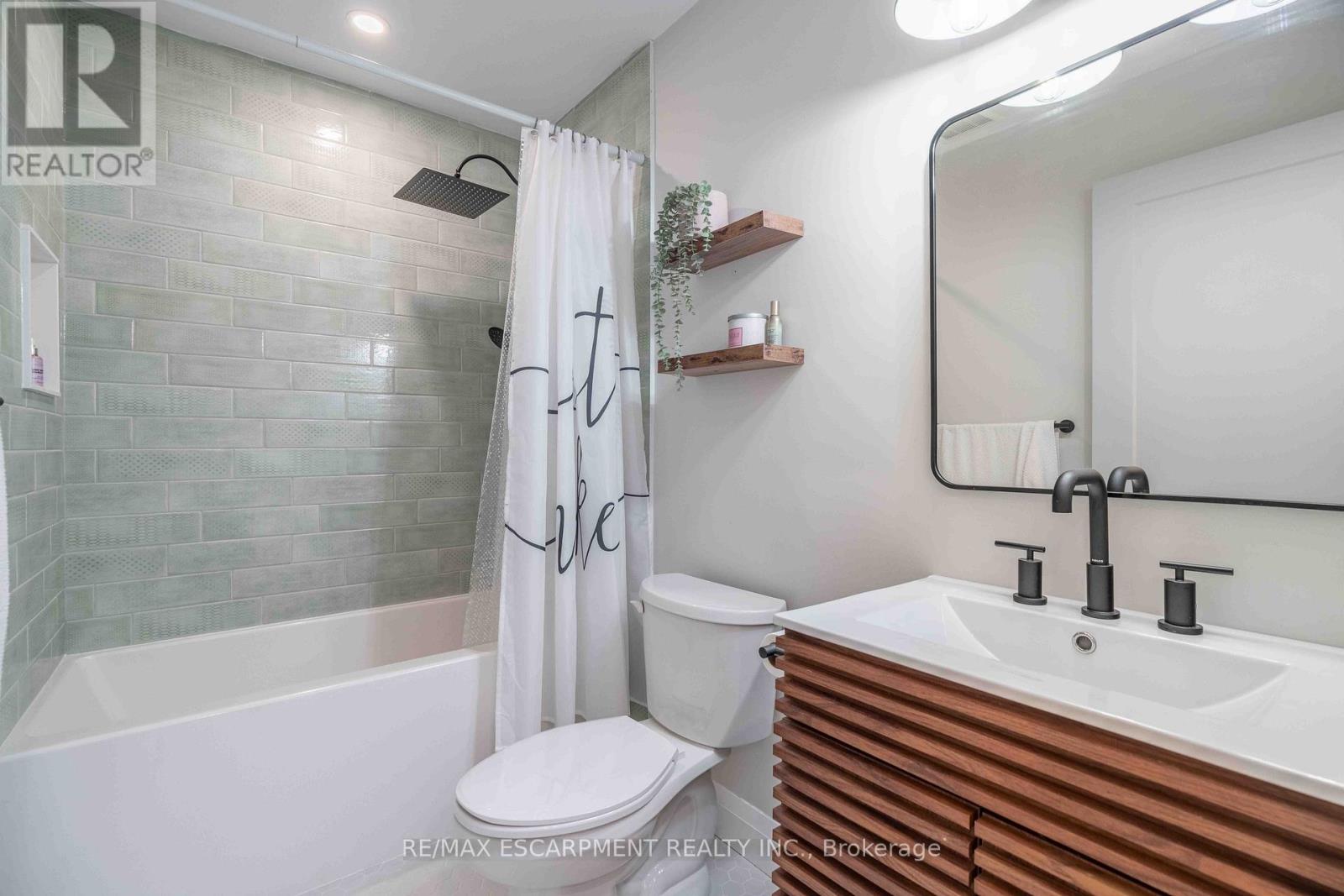 34 William Johnson Street, Hamilton, Ontario  L8J 1B6 - Photo 14 - X12718710