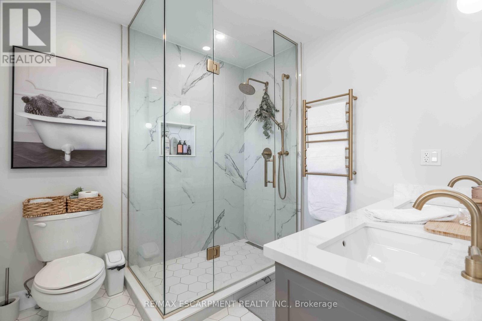 34 William Johnson Street, Hamilton, Ontario  L8J 1B6 - Photo 9 - X12718710