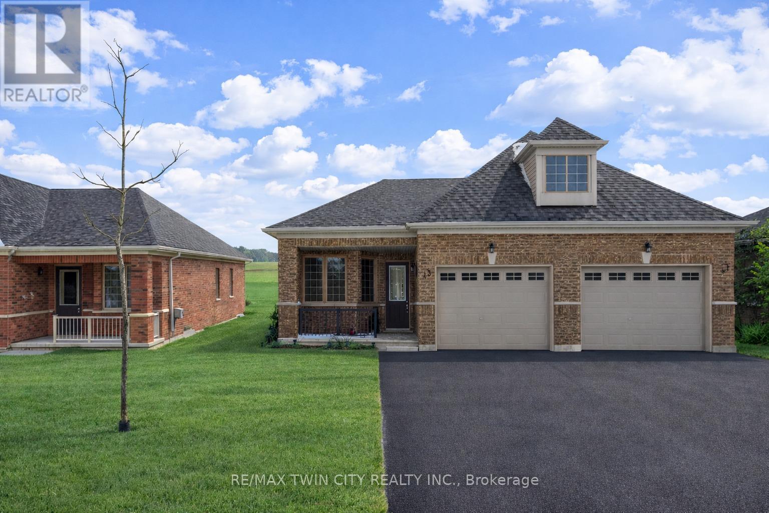 43 HARVEST AVENUE, Tillsonburg, Ontario