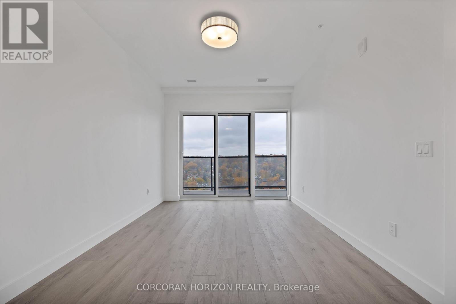 1904 - 15 Glebe Street, Cambridge, Ontario  N1S 0C3 - Photo 8 - X12718794