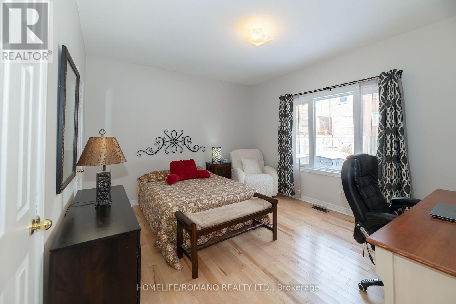 25 Bedell Crescent, Whitby, Ontario  L1R 2N8 - Photo 16 - E12718258