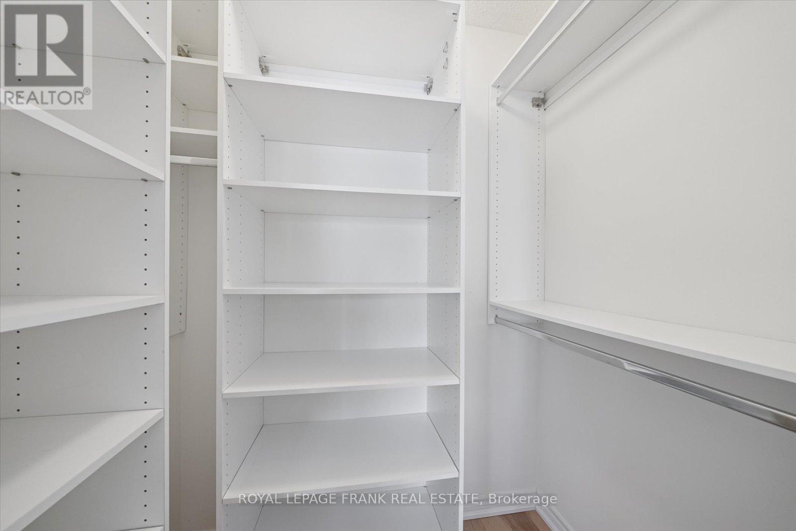 204 - 385 Lakebreeze Drive, Clarington, Ontario  L1B 0A4 - Photo 12 - E12718836