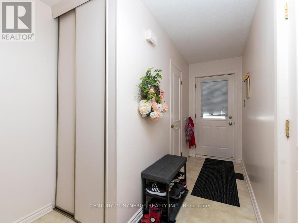 94 Bujold Court, Ottawa, Ontario  K2L 3N7 - Photo 3 - X12718830