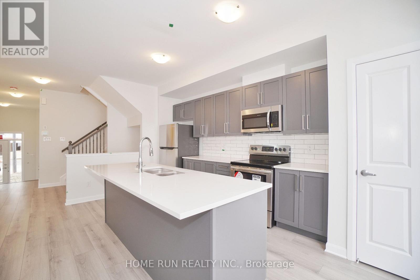 803 Everbloom Lane, Ottawa, Ontario  K2J 6Z6 - Photo 6 - X12718932