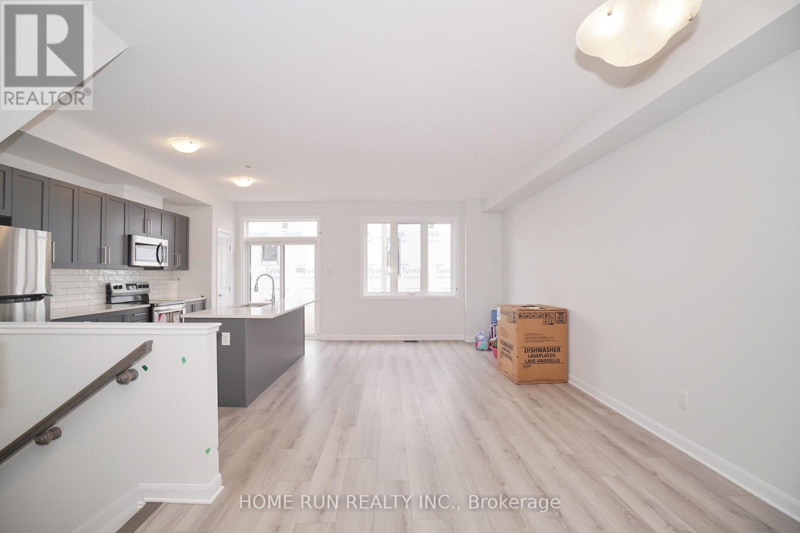 803 Everbloom Lane, Ottawa, Ontario  K2J 6Z6 - Photo 9 - X12718932