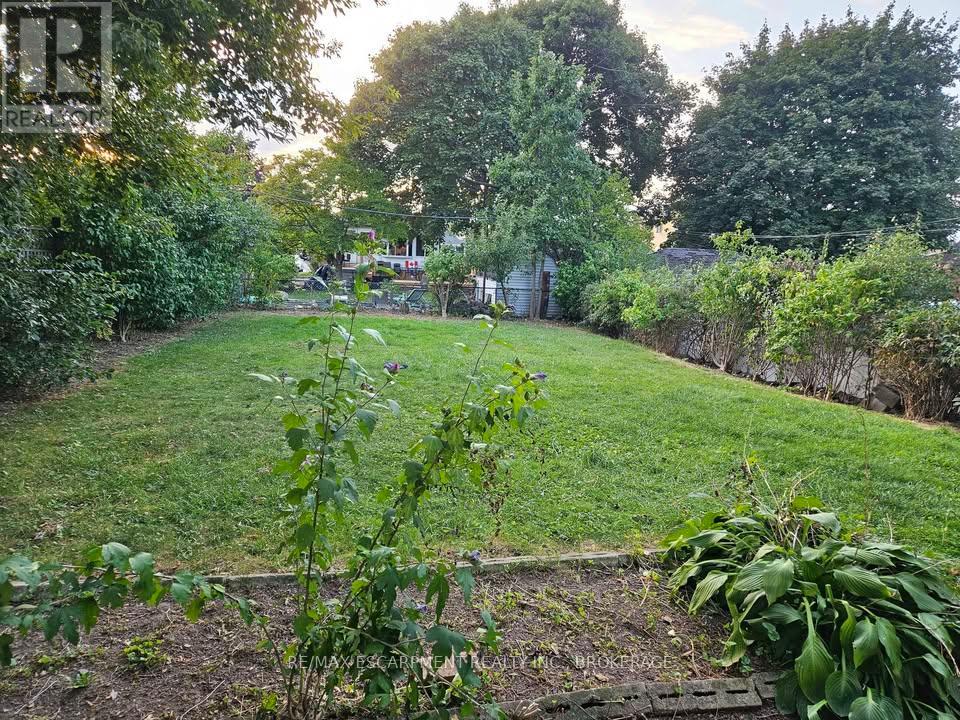 Lower - 320 East 19th Street, Hamilton, Ontario  L9A 4S8 - Photo 12 - X12718804