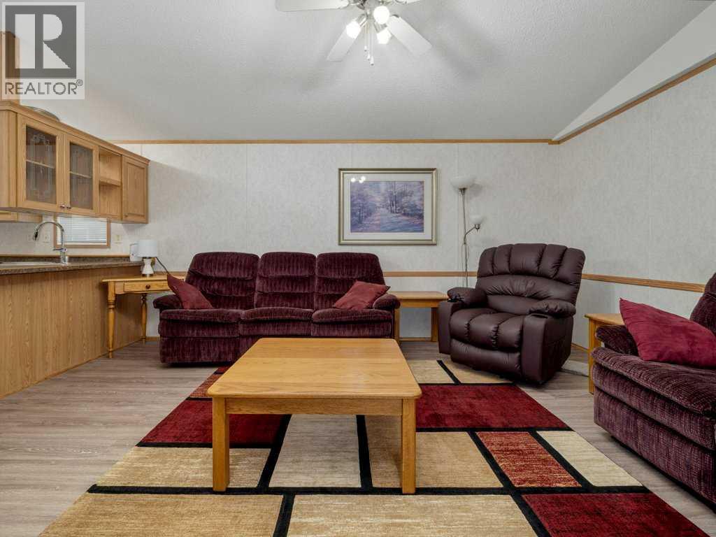 206 Station Boulevard, Coaldale, Alberta  T1M 1P5 - Photo 14 - A2270594