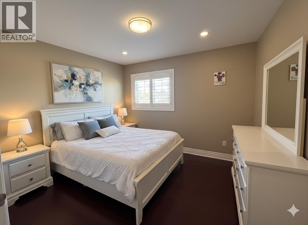 6916 Cunningham Court, Burnaby, British Columbia V5E 0B1 - Photo 12 - R3081168