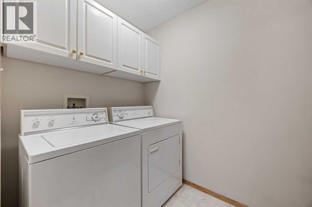 220 Sunset Place, Okotoks, Alberta  T1S 1P3 - Photo 16 - A2268466