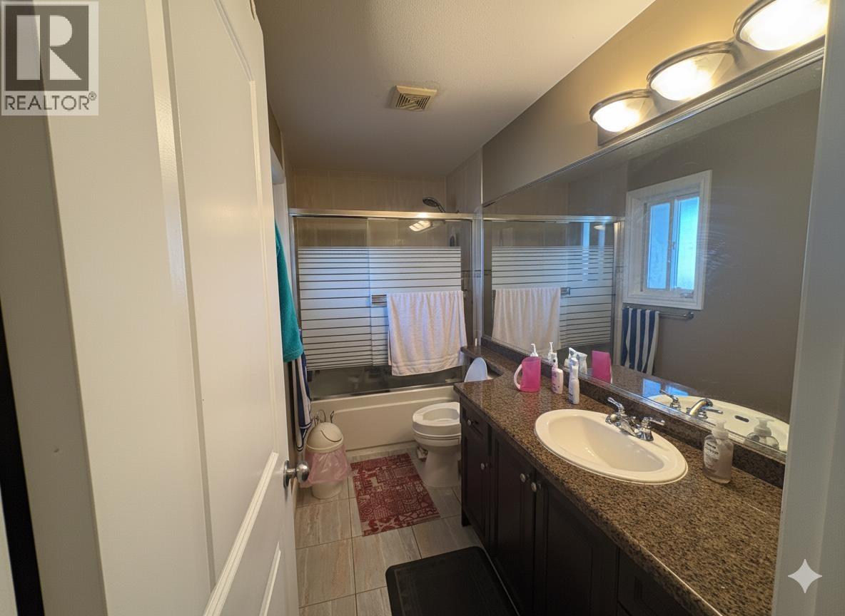 6916 Cunningham Court, Burnaby, British Columbia V5E 0B1 - Photo 9 - R3081168