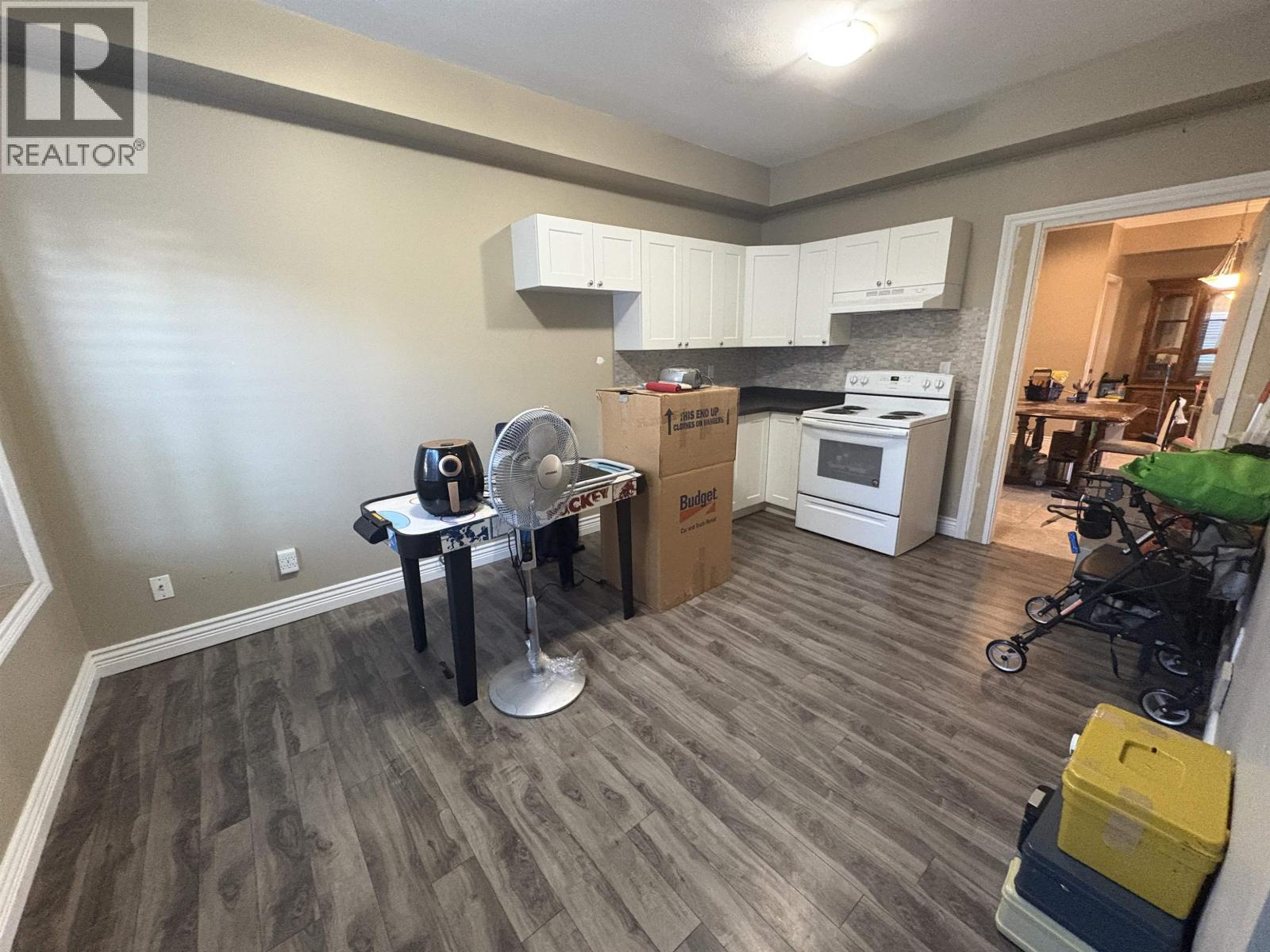 6916 Cunningham Court, Burnaby, British Columbia V5E 0B1 - Photo 15 - R3081168