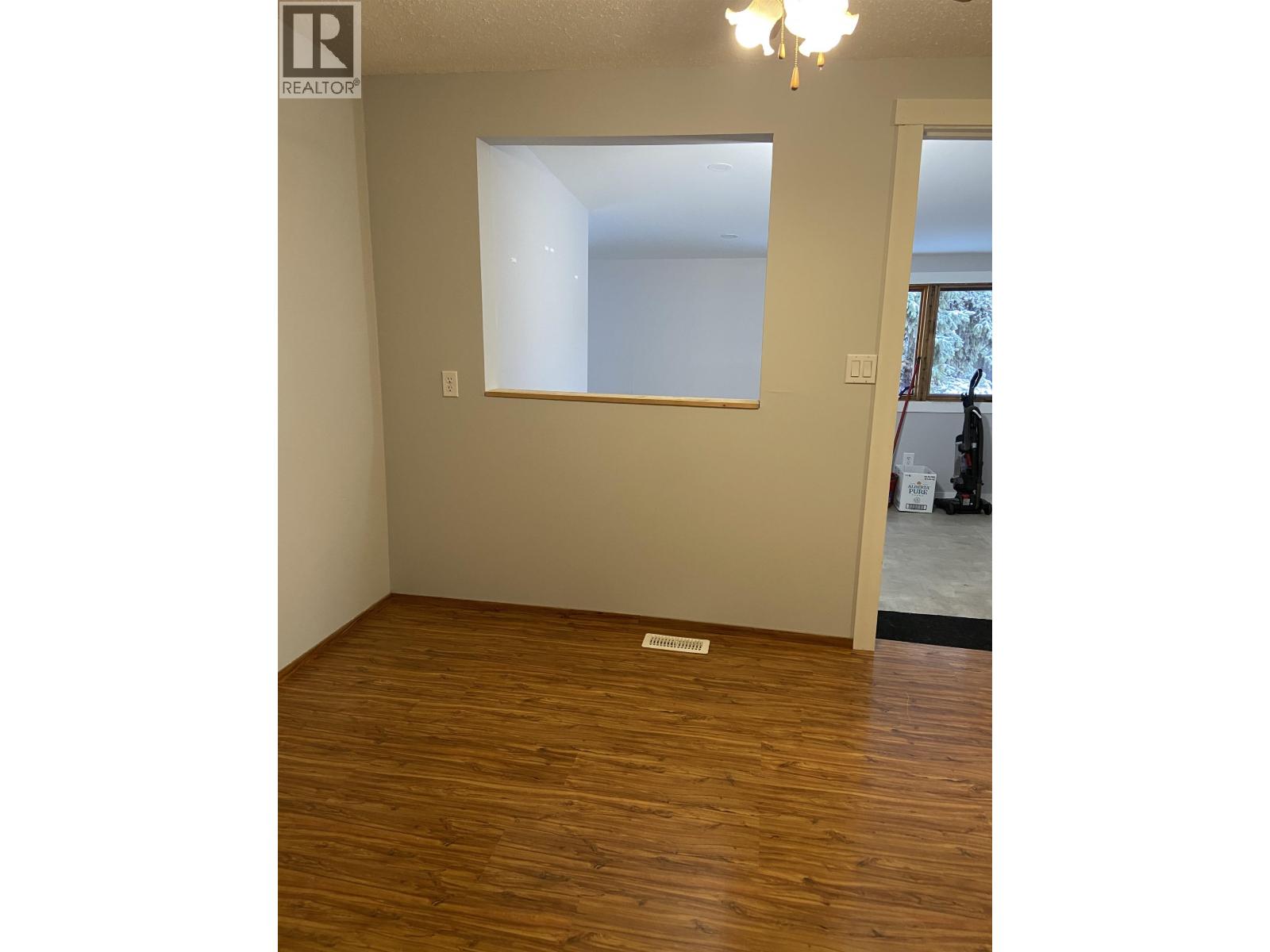 12802 Fleet Street, Charlie Lake, British Columbia  V1J 4M7 - Photo 19 - R3066185