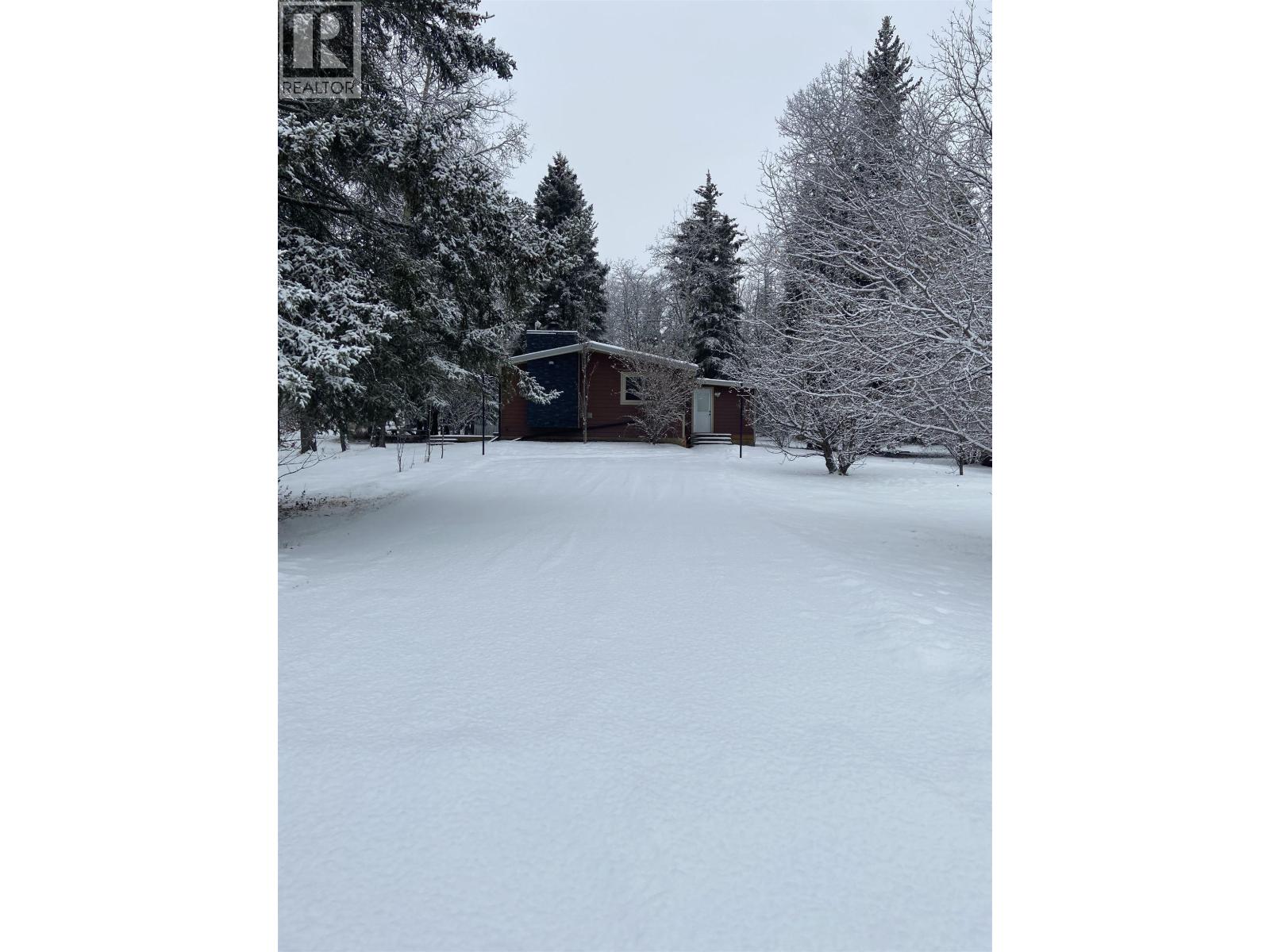 12802 Fleet Street, Charlie Lake, British Columbia  V1J 4M7 - Photo 2 - R3066185