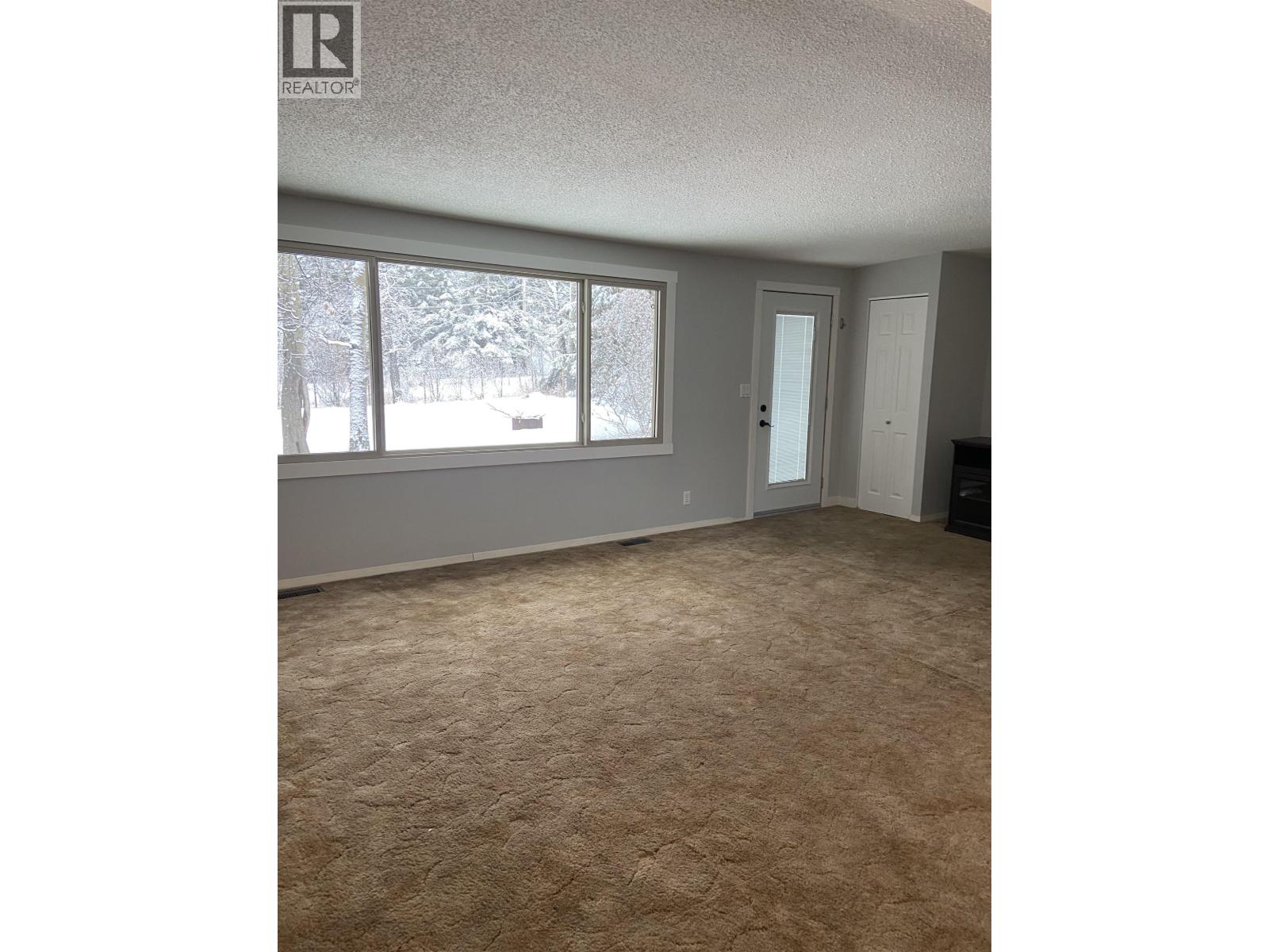 12802 Fleet Street, Charlie Lake, British Columbia  V1J 4M7 - Photo 21 - R3066185