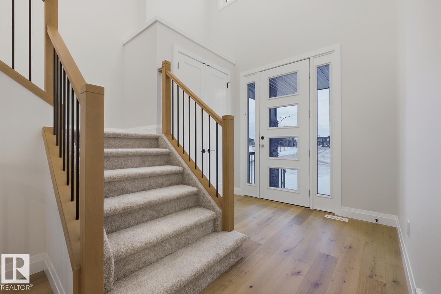 6704 Crawford Wy Sw, Edmonton, Alberta  T6W 4L7 - Photo 2 - E4470688