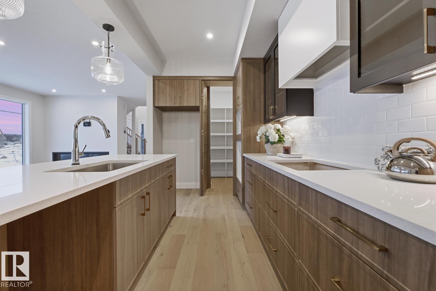 6704 Crawford Wy Sw, Edmonton, Alberta  T6W 4L7 - Photo 25 - E4470688