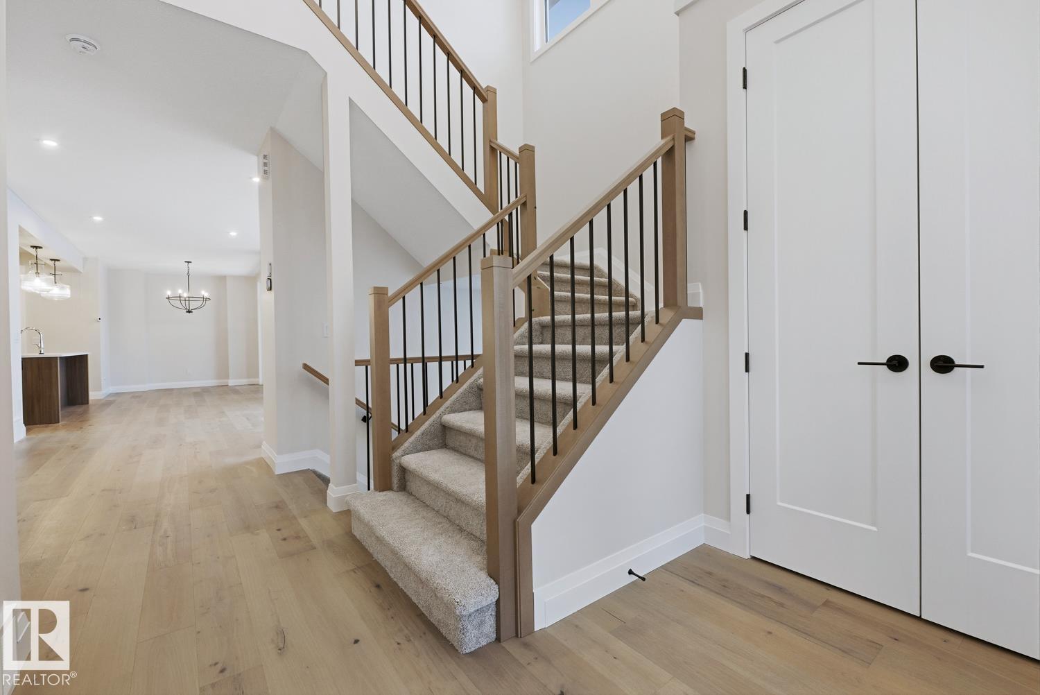 6704 Crawford Wy Sw, Edmonton, Alberta  T6W 4L7 - Photo 3 - E4470688