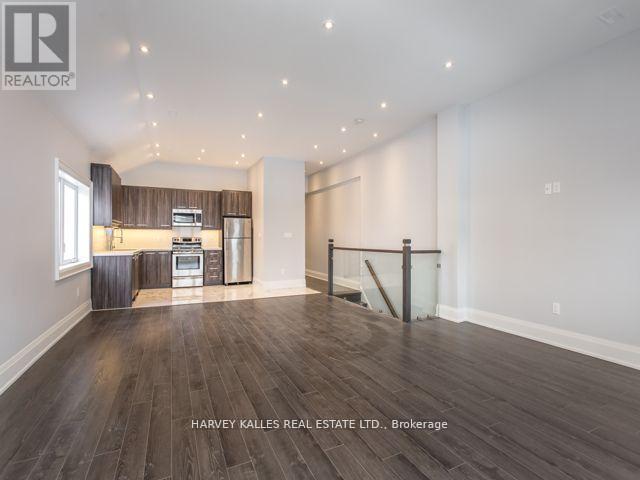 Upper - 987 Avenue Road, Toronto, Ontario  M5P 2K9 - Photo 5 - C12718844