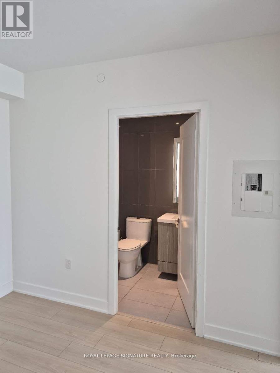 1901 - 575 Bloor Street E, Toronto, Ontario  M4W 0B2 - Photo 9 - C12718868