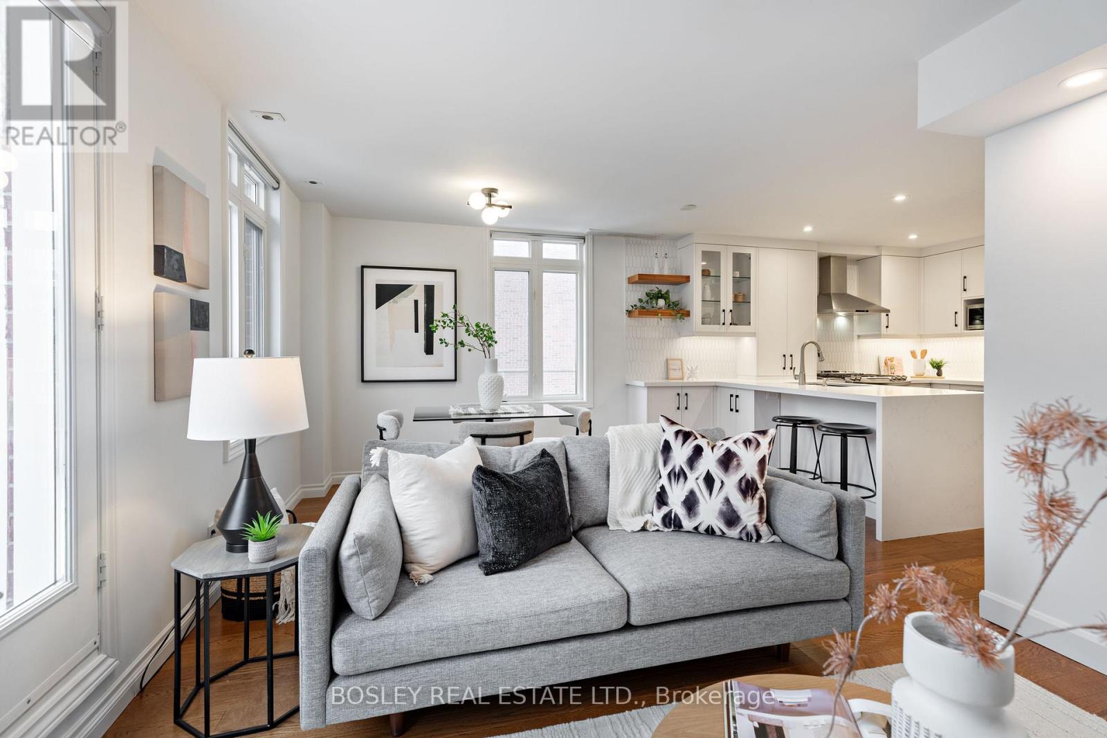 1802 - 12 Sudbury Street, Toronto, Ontario  M6J 3W7 - Photo 10 - C12718940