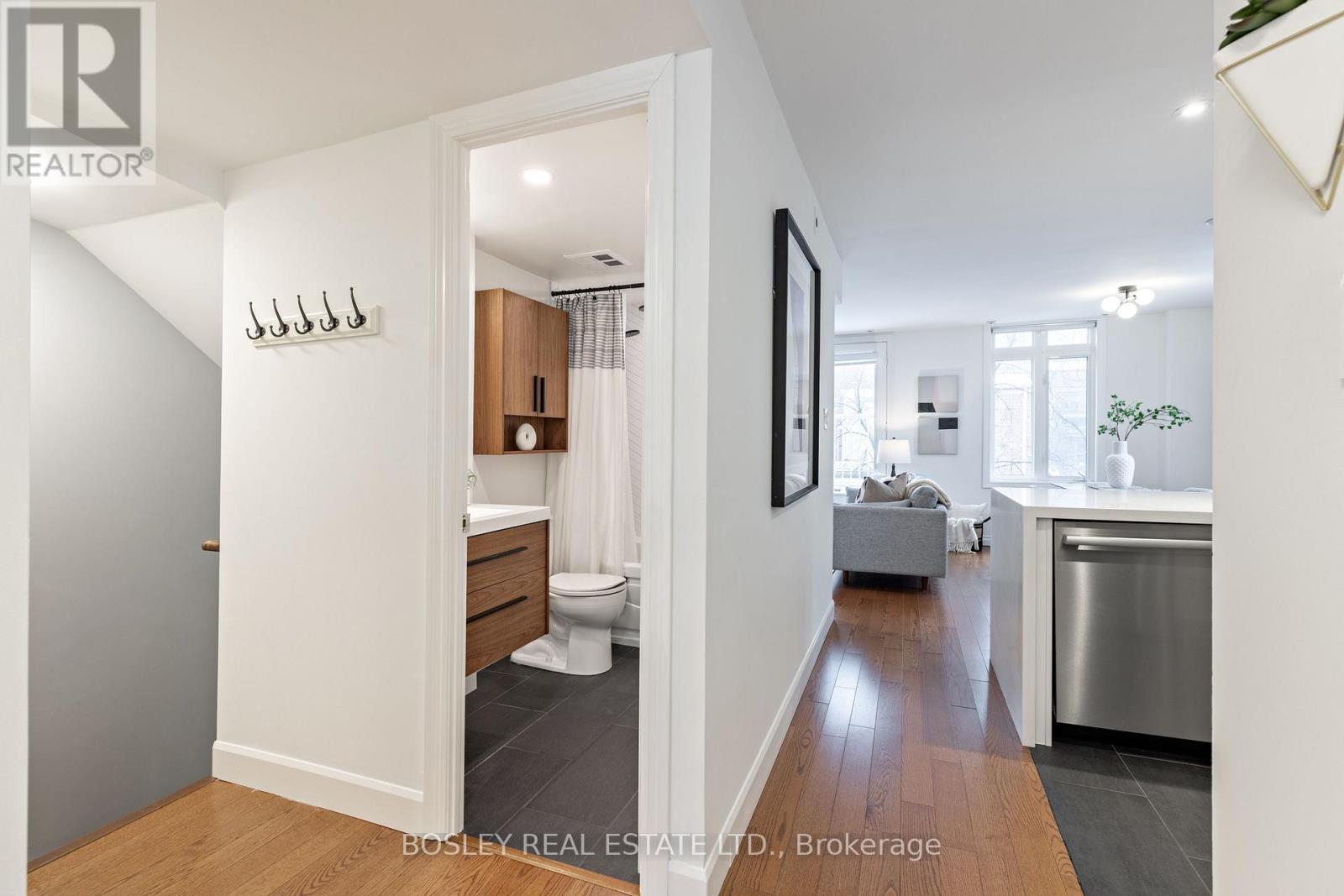 1802 - 12 Sudbury Street, Toronto, Ontario  M6J 3W7 - Photo 12 - C12718940