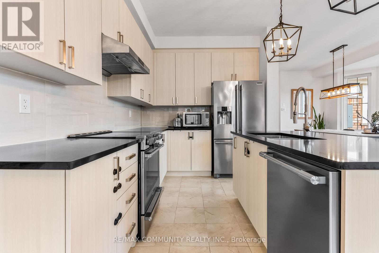 88 Littlewood Drive, Whitby, Ontario  L1P 0H4 - Photo 21 - E12718828