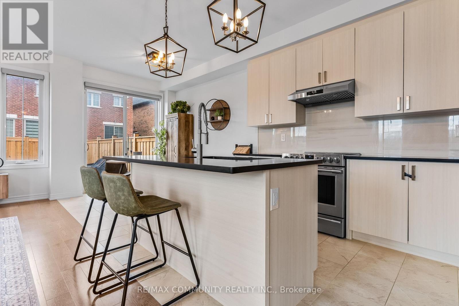 88 Littlewood Drive, Whitby, Ontario  L1P 0H4 - Photo 22 - E12718828