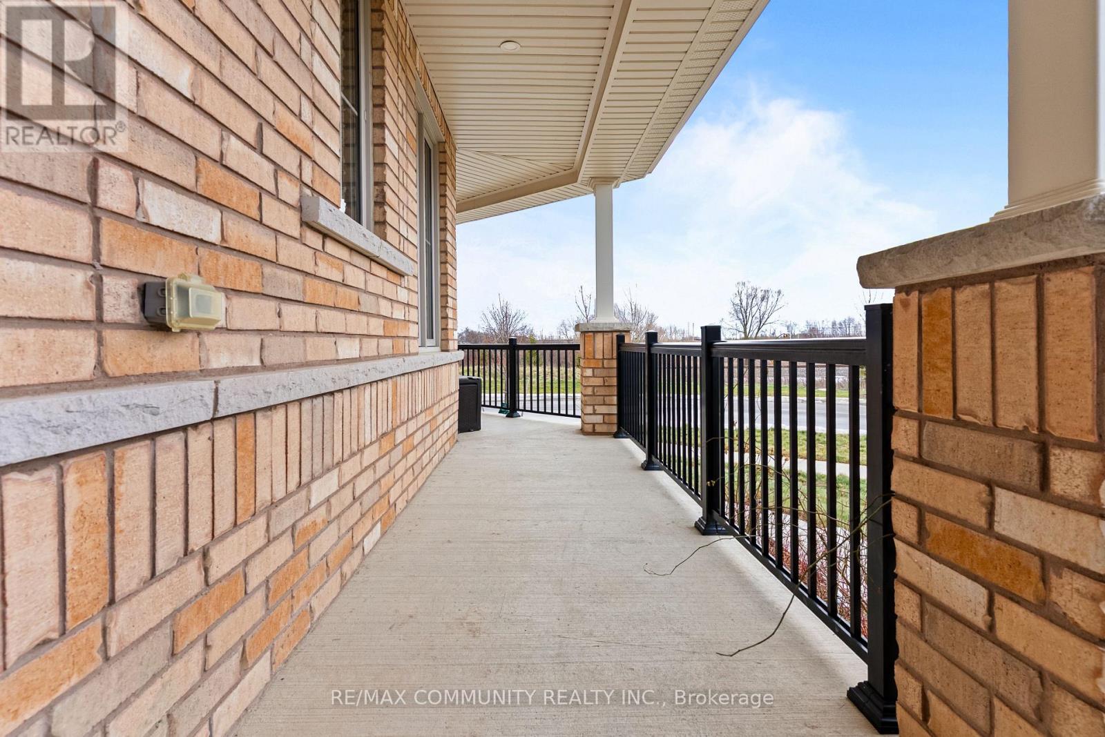 88 Littlewood Drive, Whitby, Ontario  L1P 0H4 - Photo 7 - E12718828