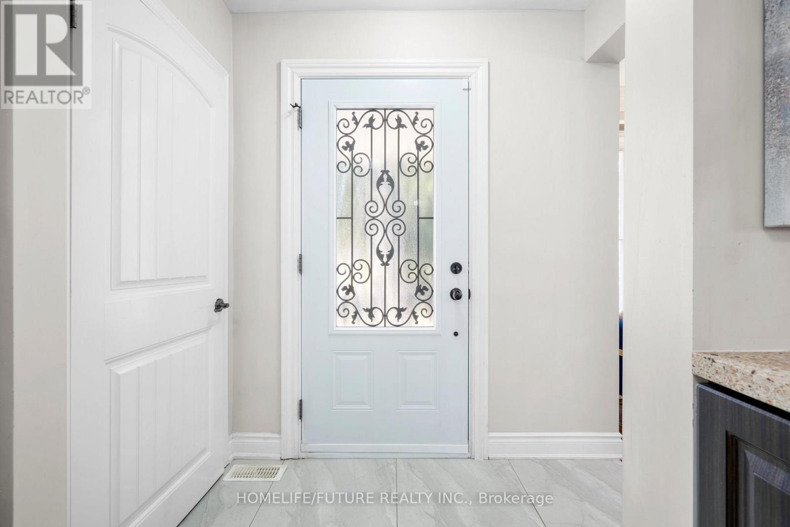 25 Peking Road, Toronto, Ontario  M1J 2X2 - Photo 2 - E12718916