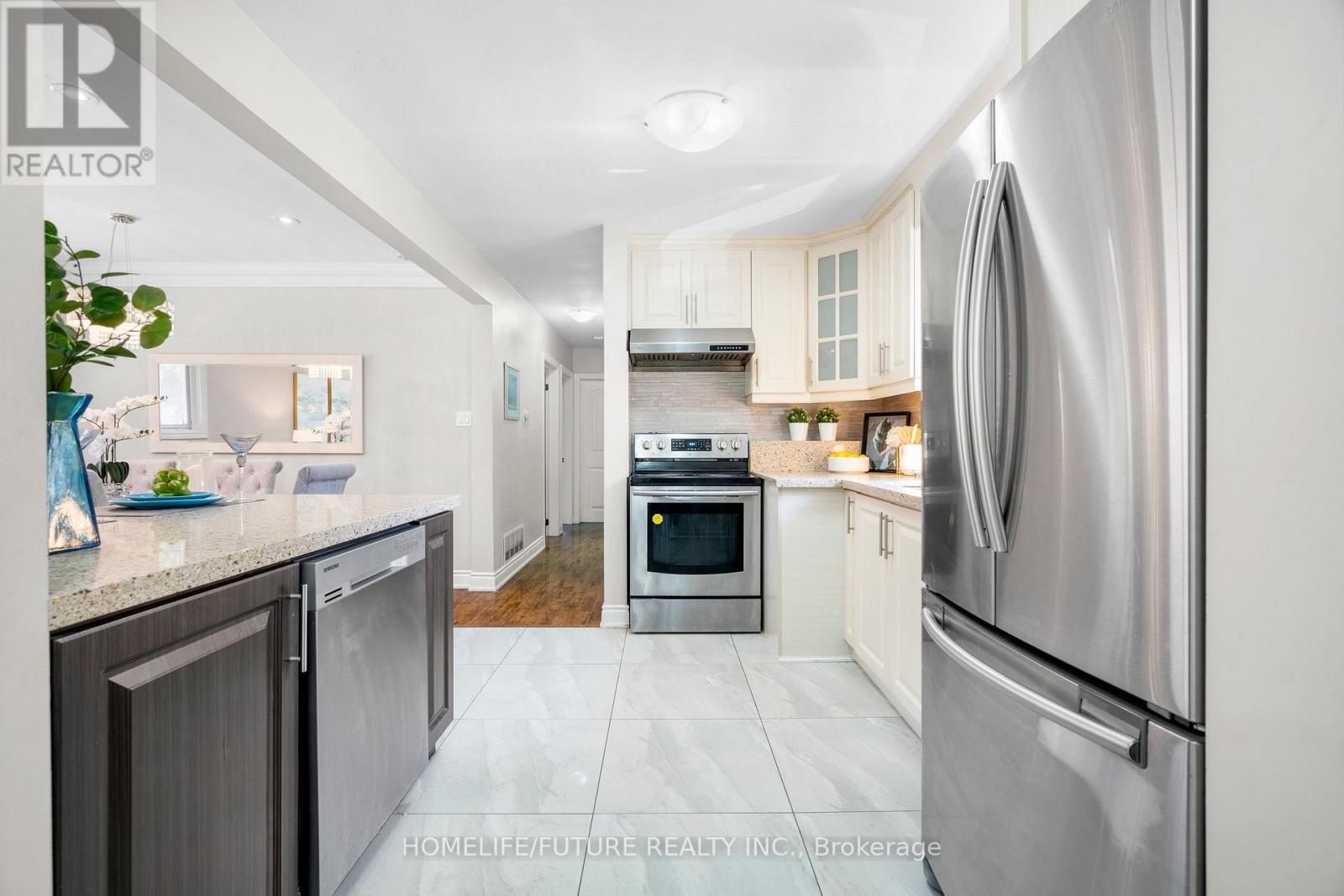 25 Peking Road, Toronto, Ontario  M1J 2X2 - Photo 8 - E12718916