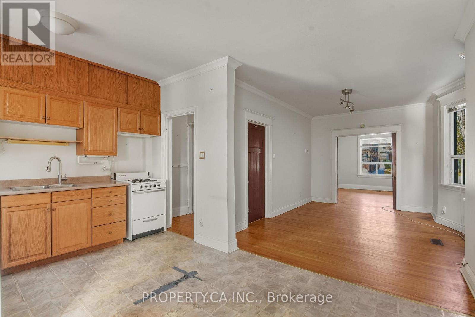 46 Rainsford Road, Toronto, Ontario  M4L 3N6 - Photo 15 - E12718938