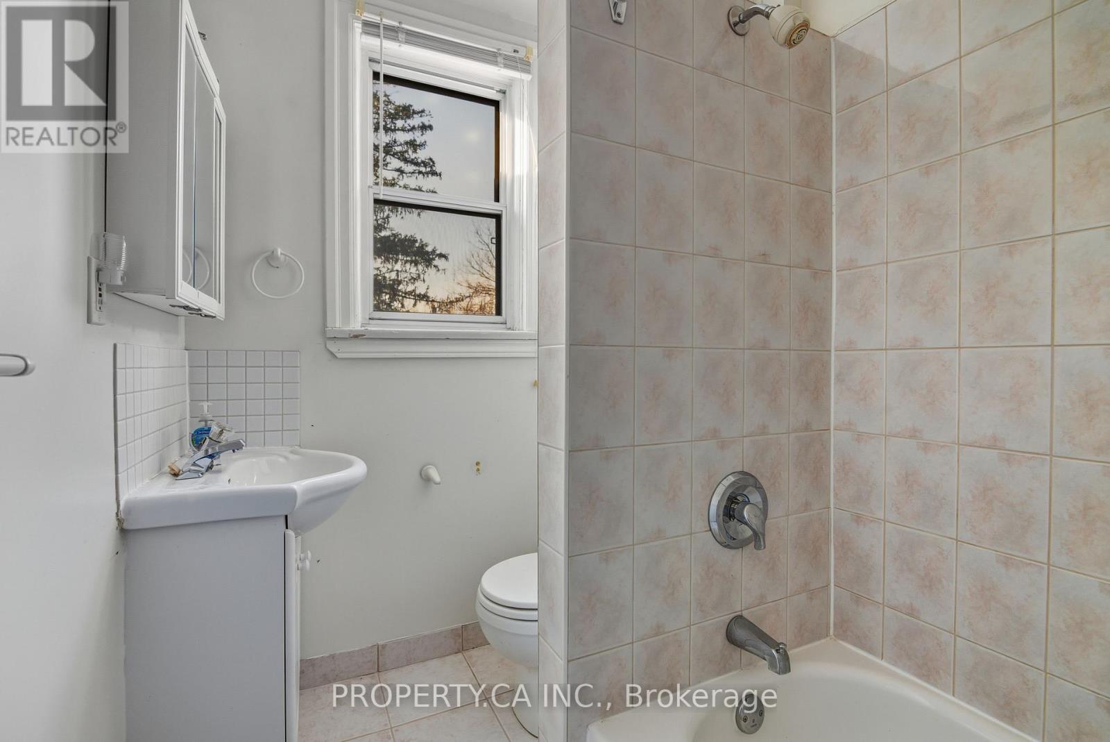 46 Rainsford Road, Toronto, Ontario  M4L 3N6 - Photo 25 - E12718938